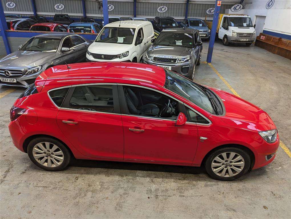 <p>2013 VAUXHALL ASTRA ELITE CDTI S/S SOLD</p>