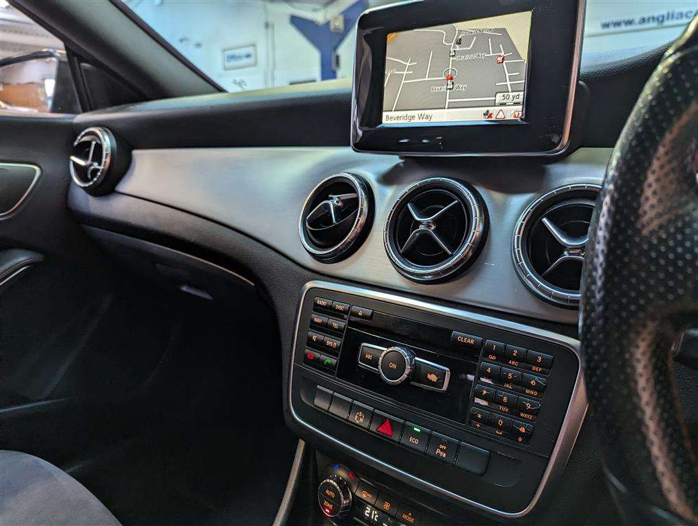 <p>2014 MERCEDES-BENZ CLA200 AMG SPORT CDI AUTO</p>