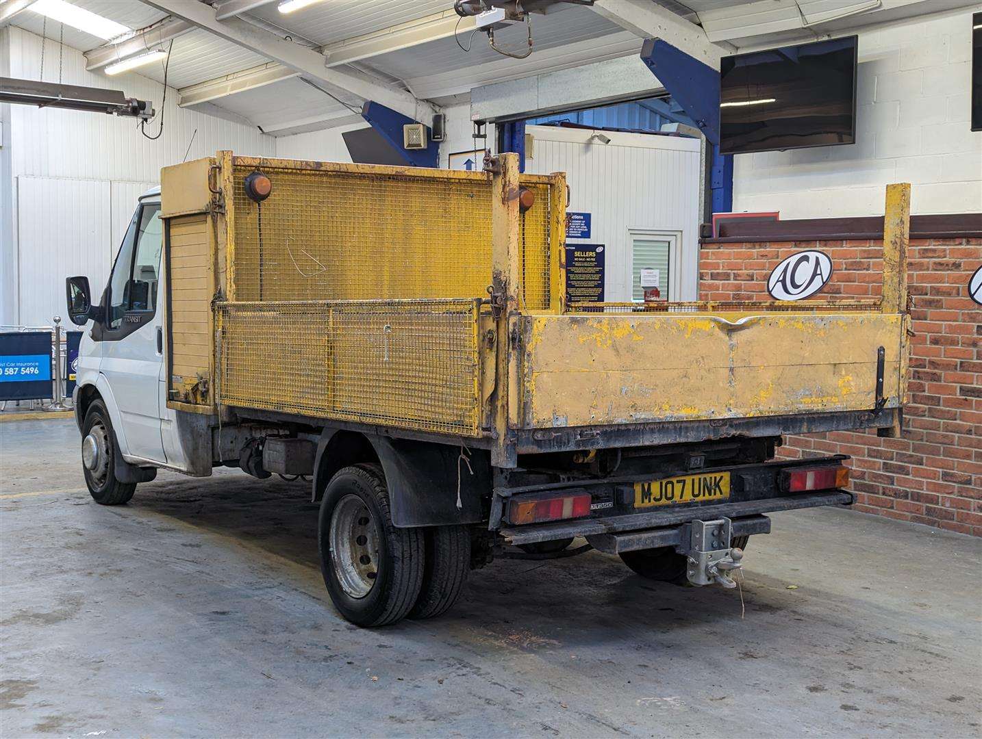 <p>2007 FORD TRANSIT 100 T350M RWD TIPPER</p>