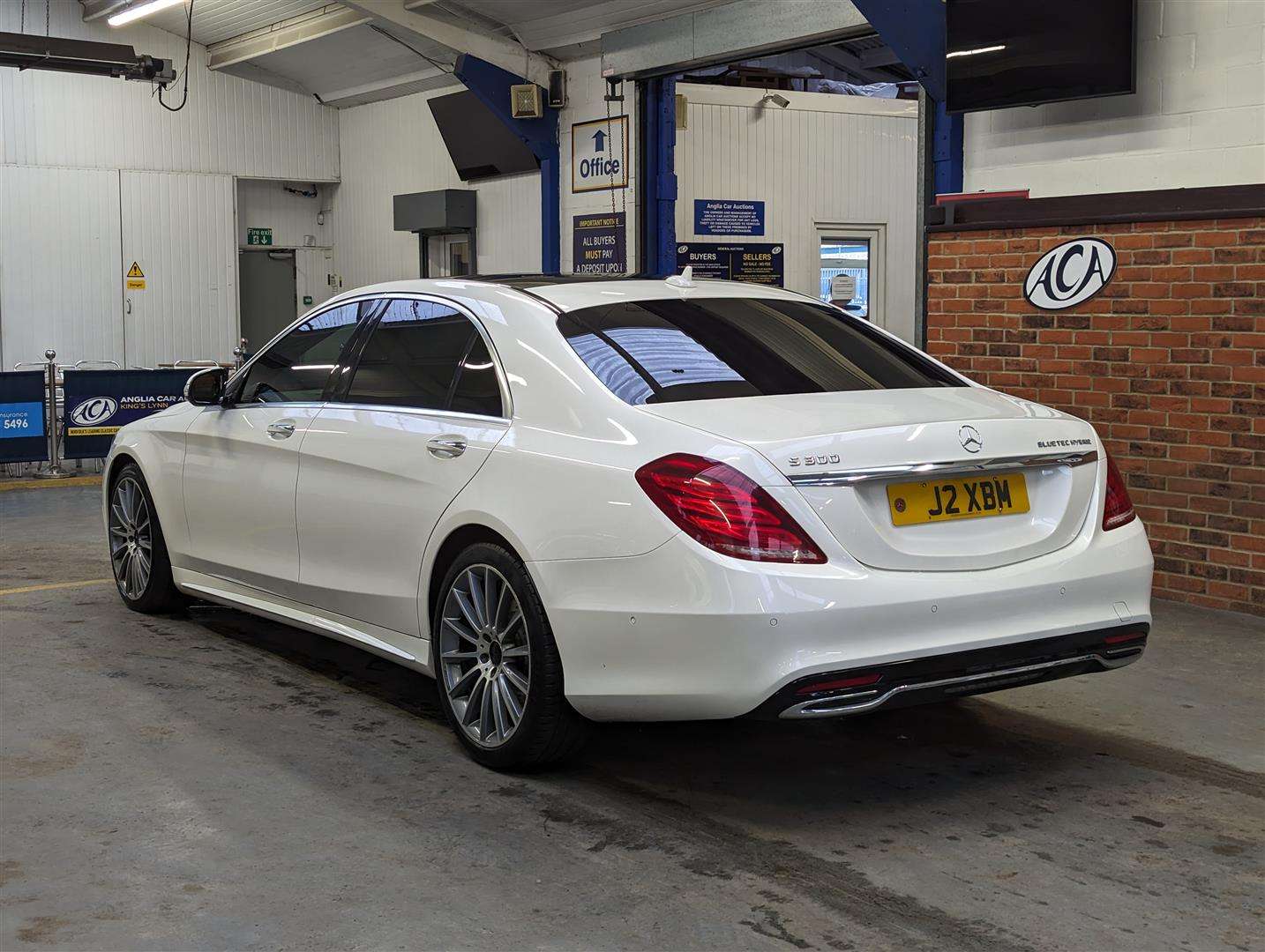 <p>2015 MERCEDES-BENZ S300L AMGLINE EXECBTEC HY SOLD</p>