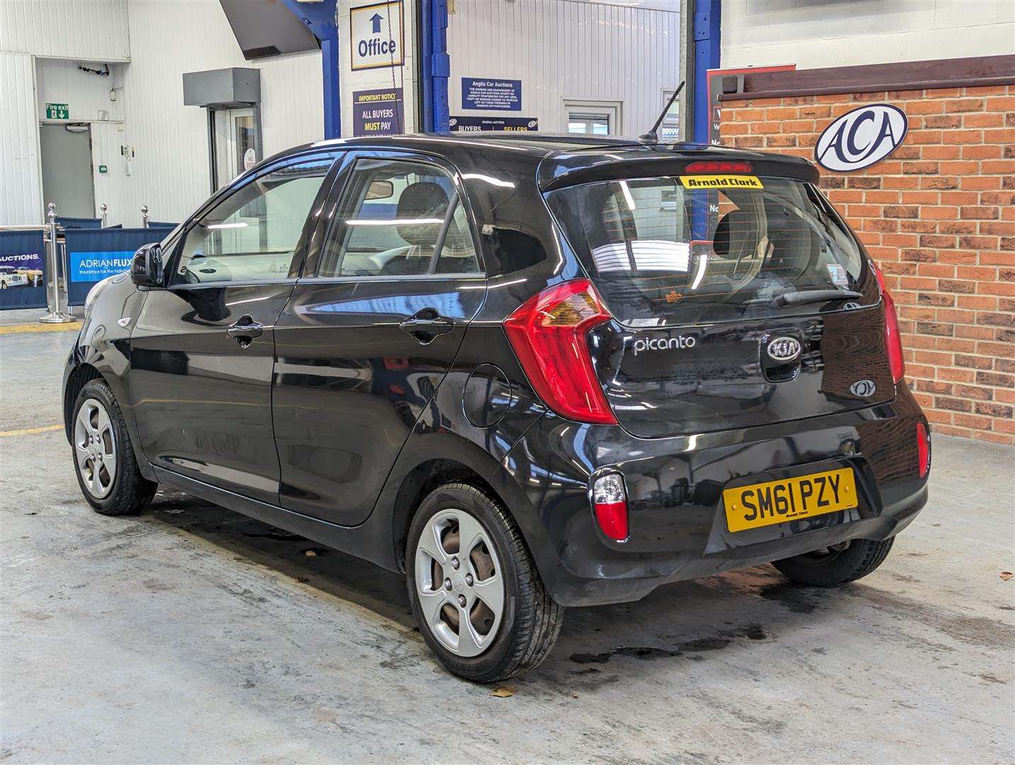 <p>2011 KIA PICANTO 1</p>