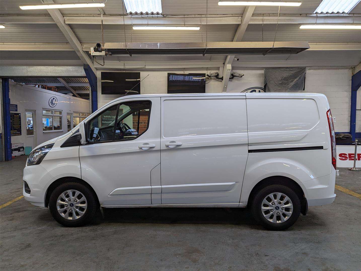 <p>2019 FORD TRANSIT CUSTOM 280 LIMITED</p>