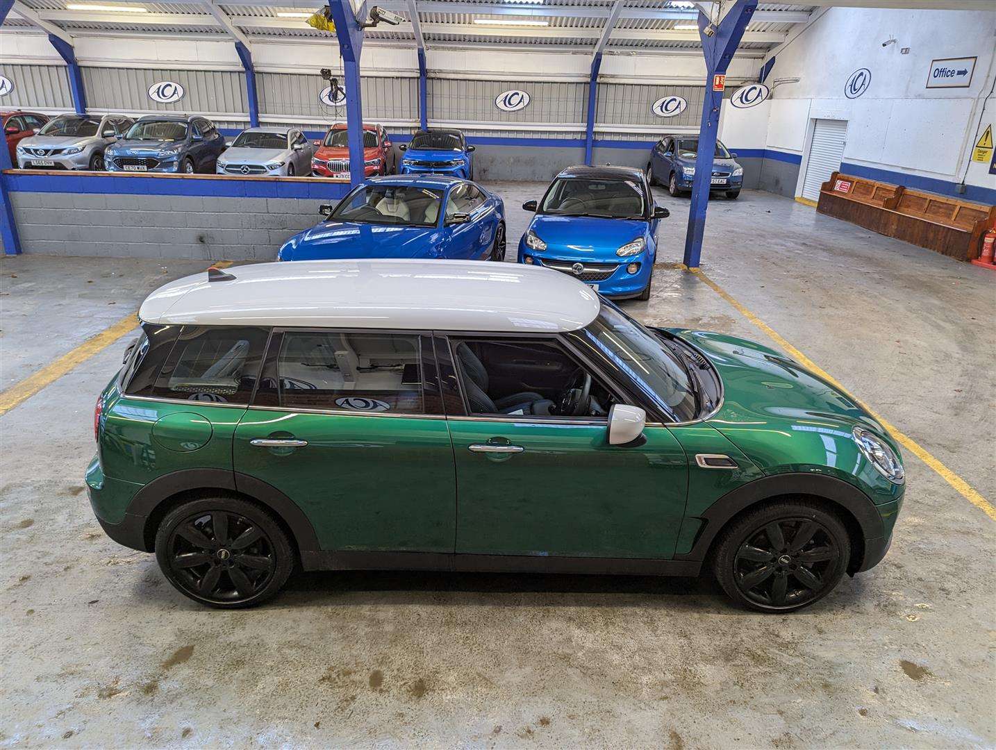 <p>2020 MINI CLUBMAN COOPER EXCLUSIVE</p>