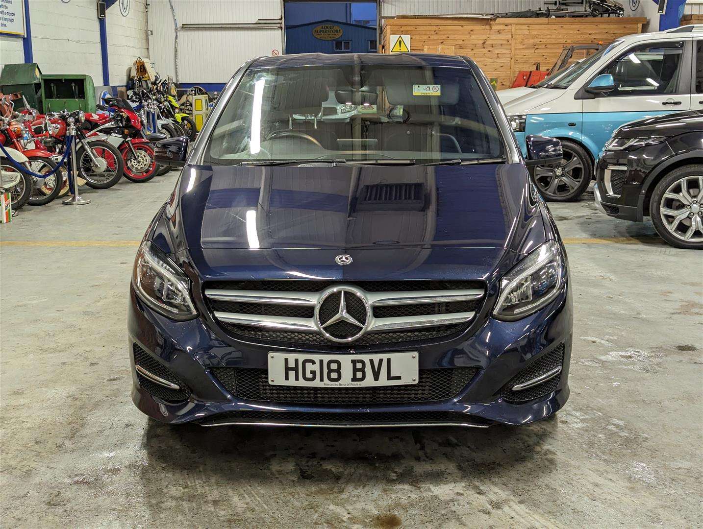 <p>2018 MERCEDES-BENZ B 180 EXCLUSIVE EDITION</p>