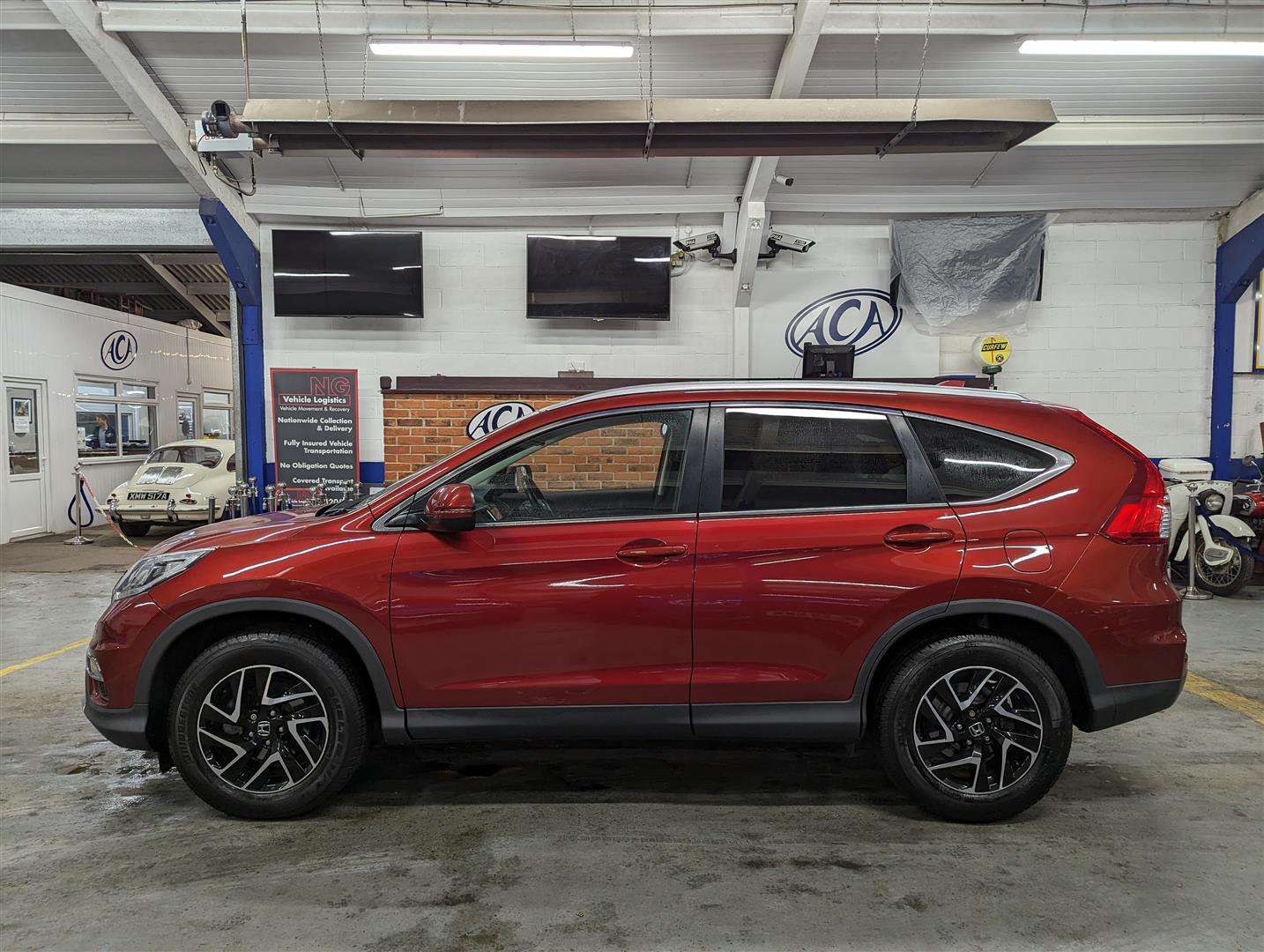 <p>2018 HONDA CR-V SE + NAVI I-VTEC AUTO</p>