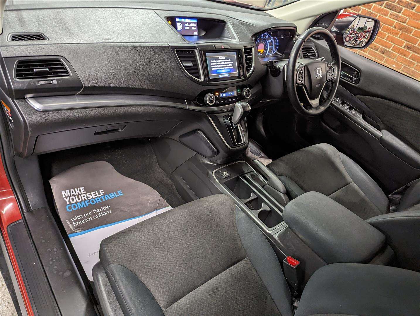 <p>2018 HONDA CR-V SE + NAVI I-VTEC AUTO</p>