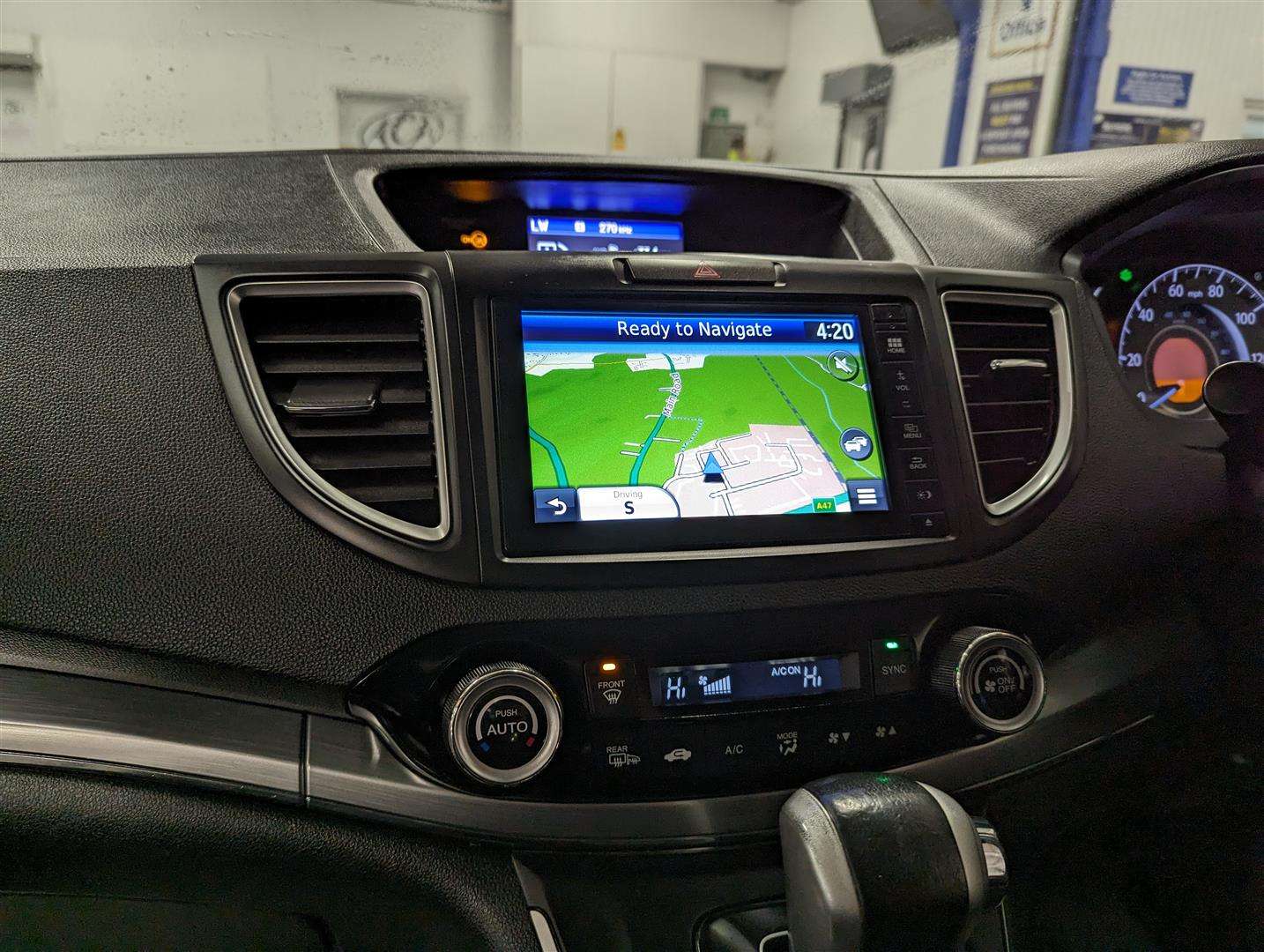 <p>2018 HONDA CR-V SE + NAVI I-VTEC AUTO</p>