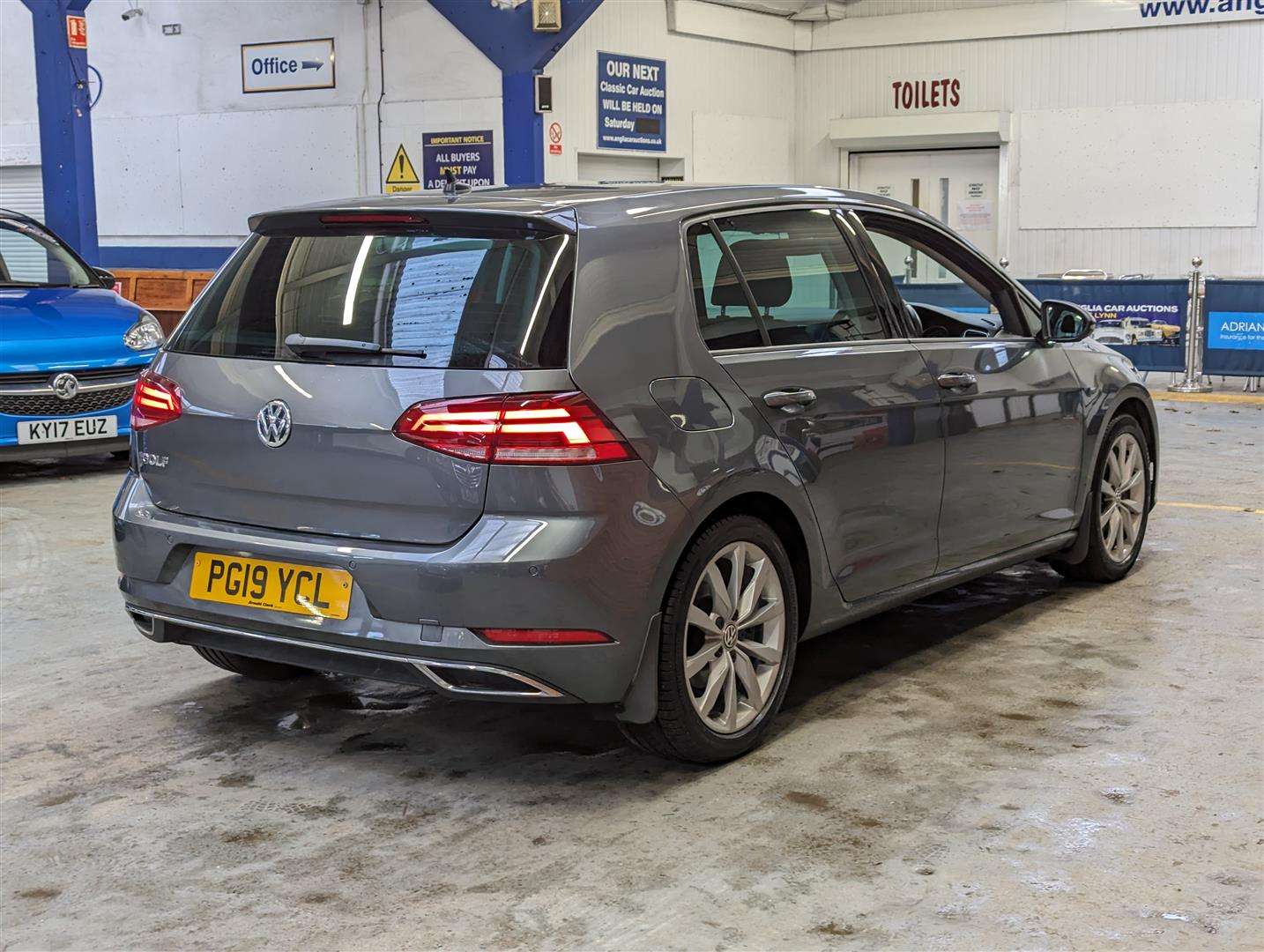 <p>2019 VOLKSWAGEN GOLF GT TSI EVO</p>