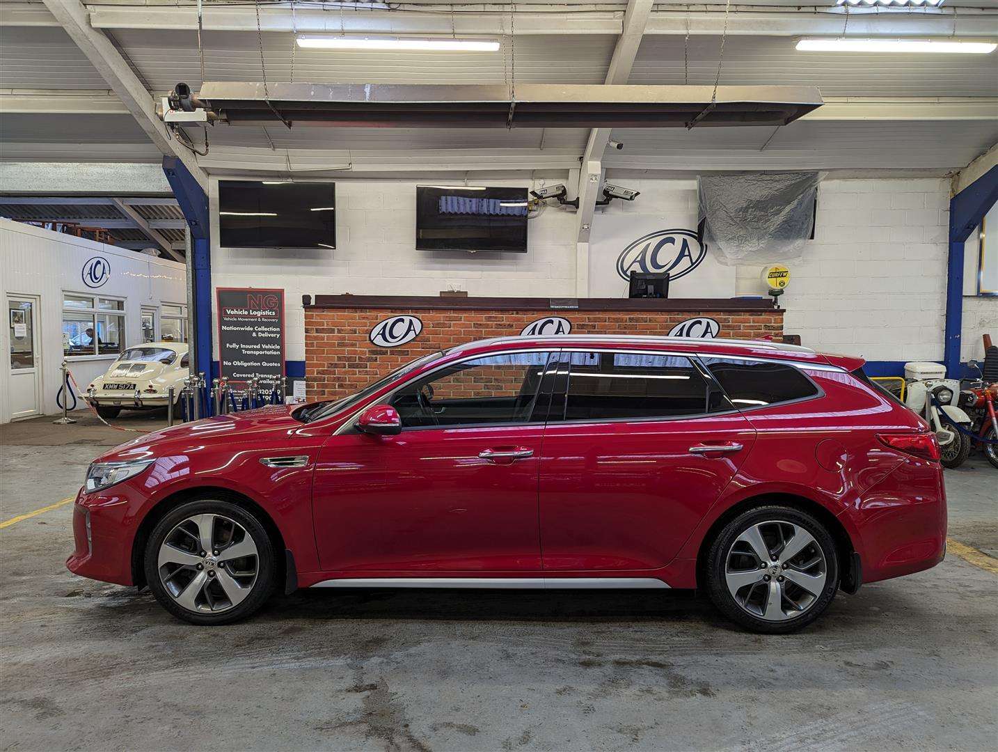 <p>2017 KIA OPTIMA GT-LINE S ISG CRDI</p>