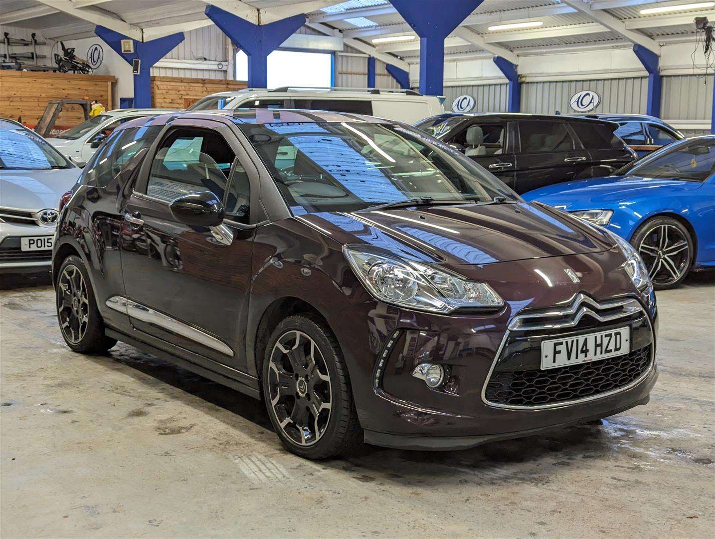 <p>2014 CITROEN DS3 DSTYLE +</p>