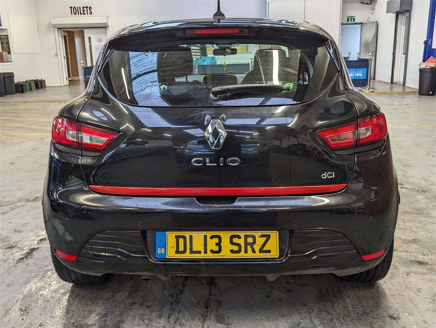 <p>2013 RENAULT CLIO D-QUE S M-NAV NRG DC</p>