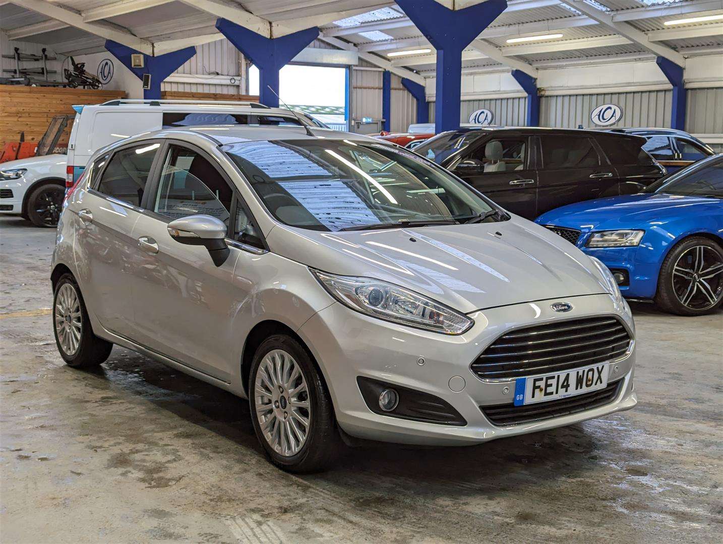 <p>2014 FORD FIESTA TITANIUM</p>