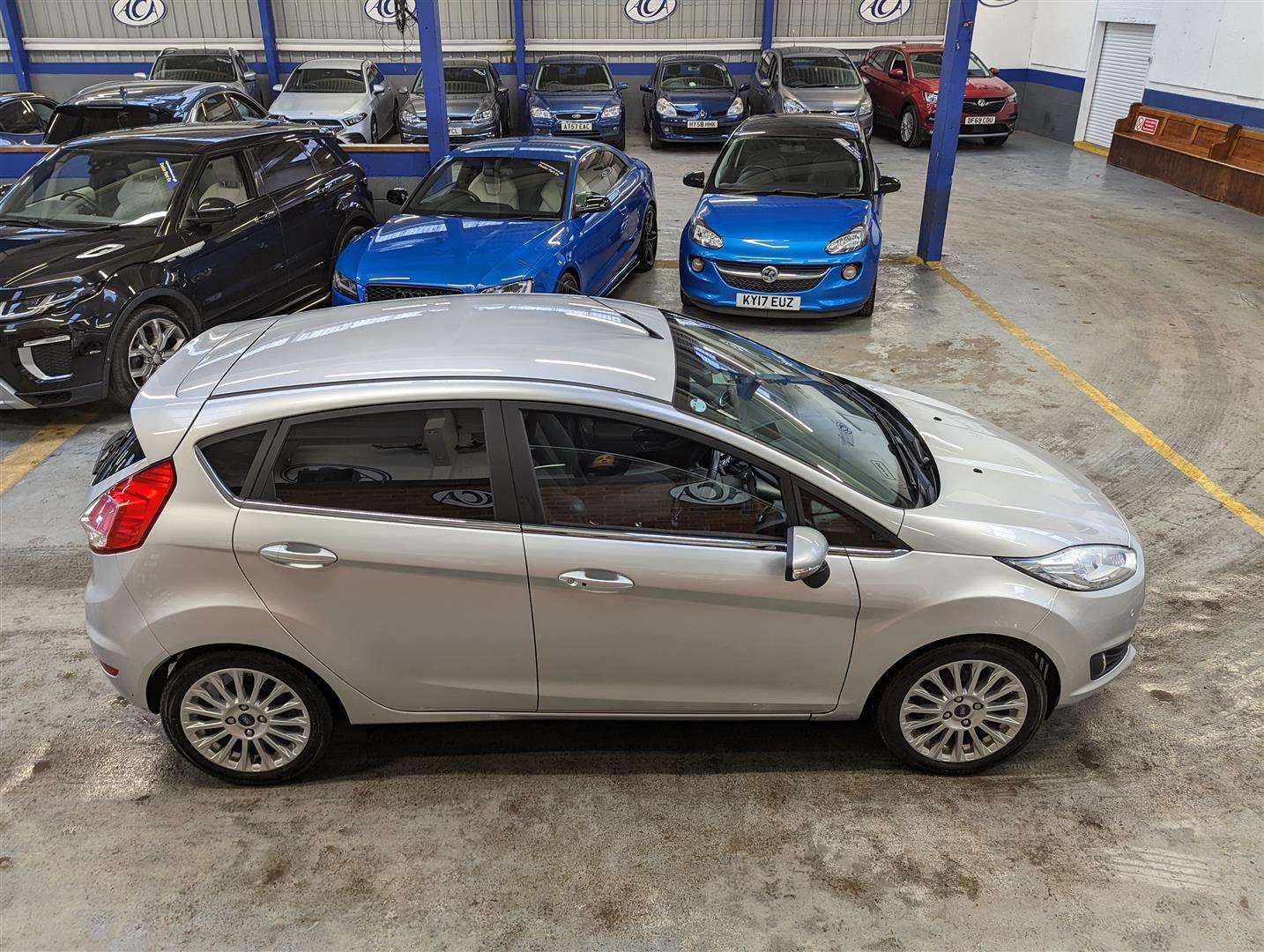 <p>2014 FORD FIESTA TITANIUM</p>