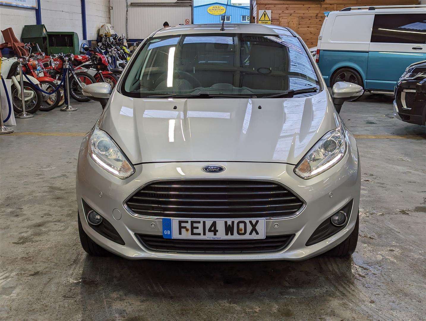 <p>2014 FORD FIESTA TITANIUM</p>