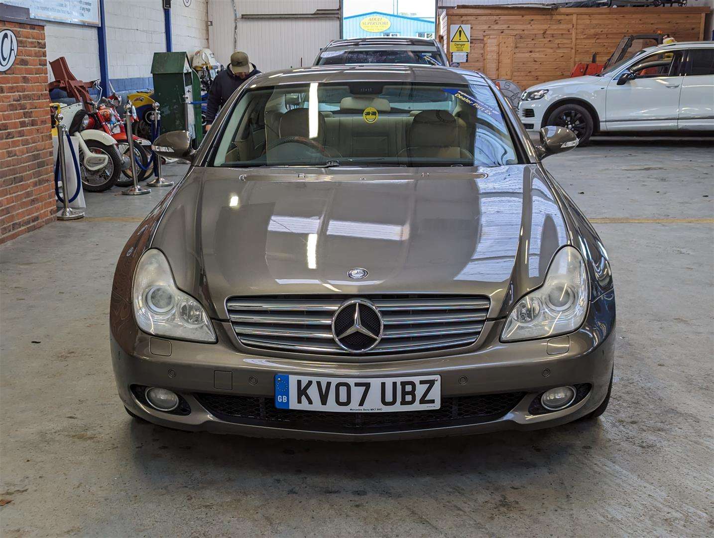 <p>2007 MERCEDES CLS 320 CDI AUTO</p>