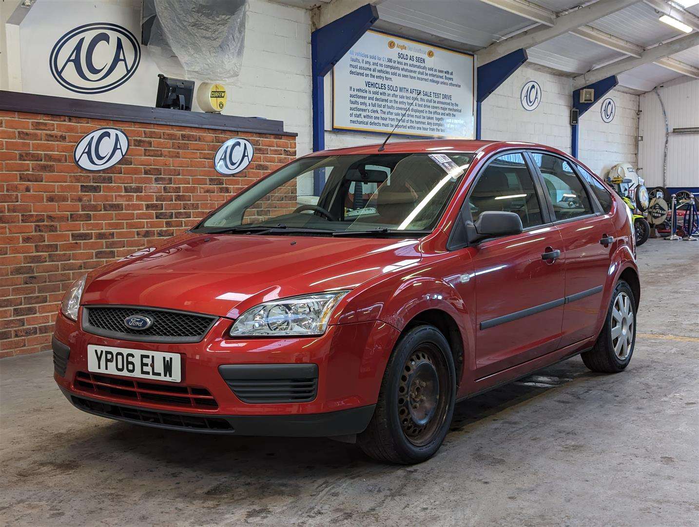 <p>2006 FORD FOCUS LX</p>