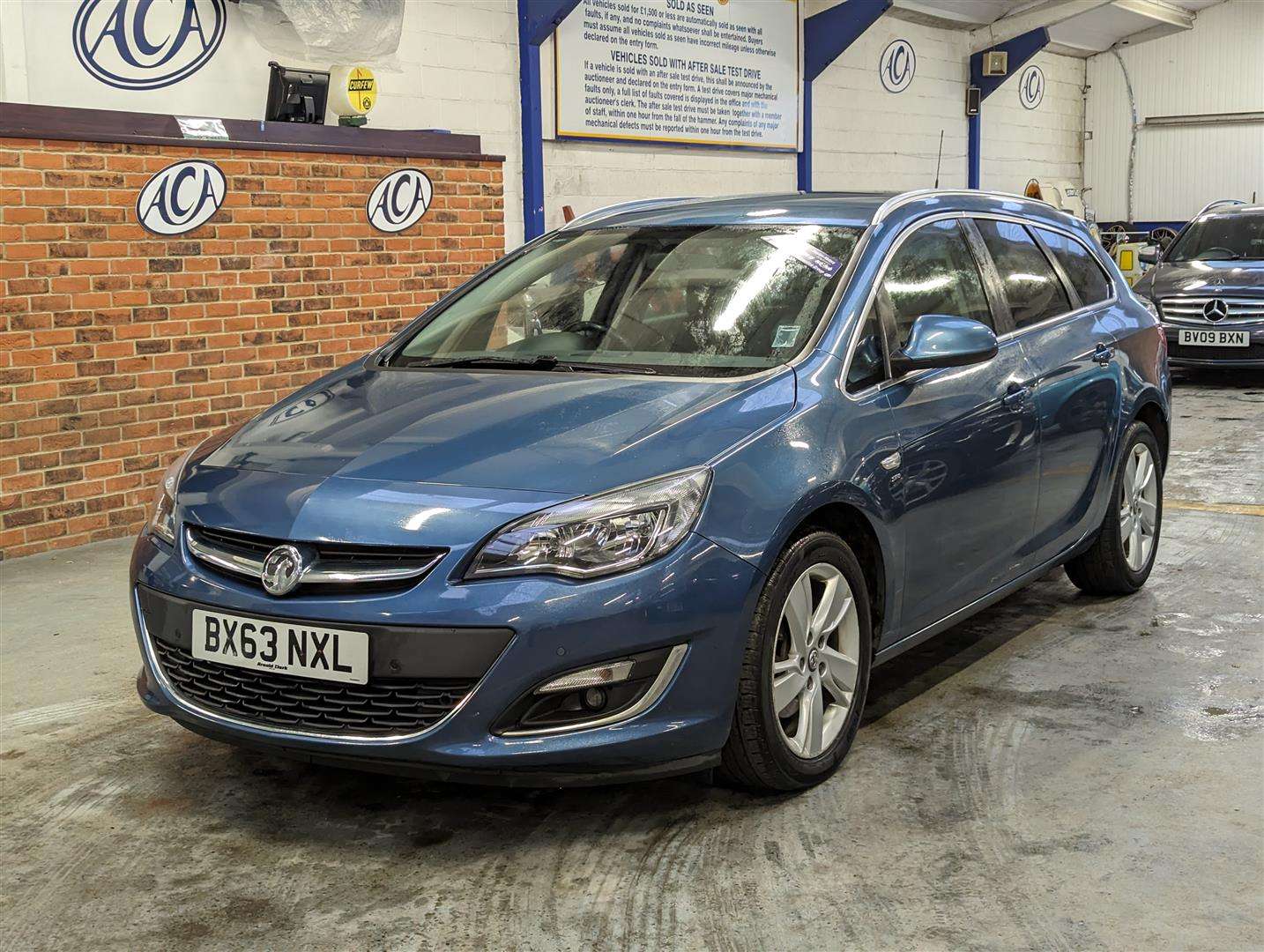 <p>2013 VAUXHALL ASTRA SRI CDTI S/S</p>