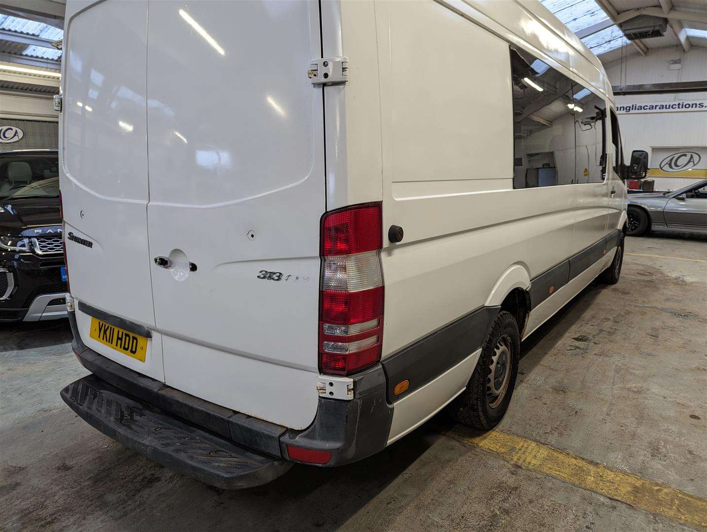 <p>2011 MERCEDES-BENZ SPRINTER 313 CDI</p>