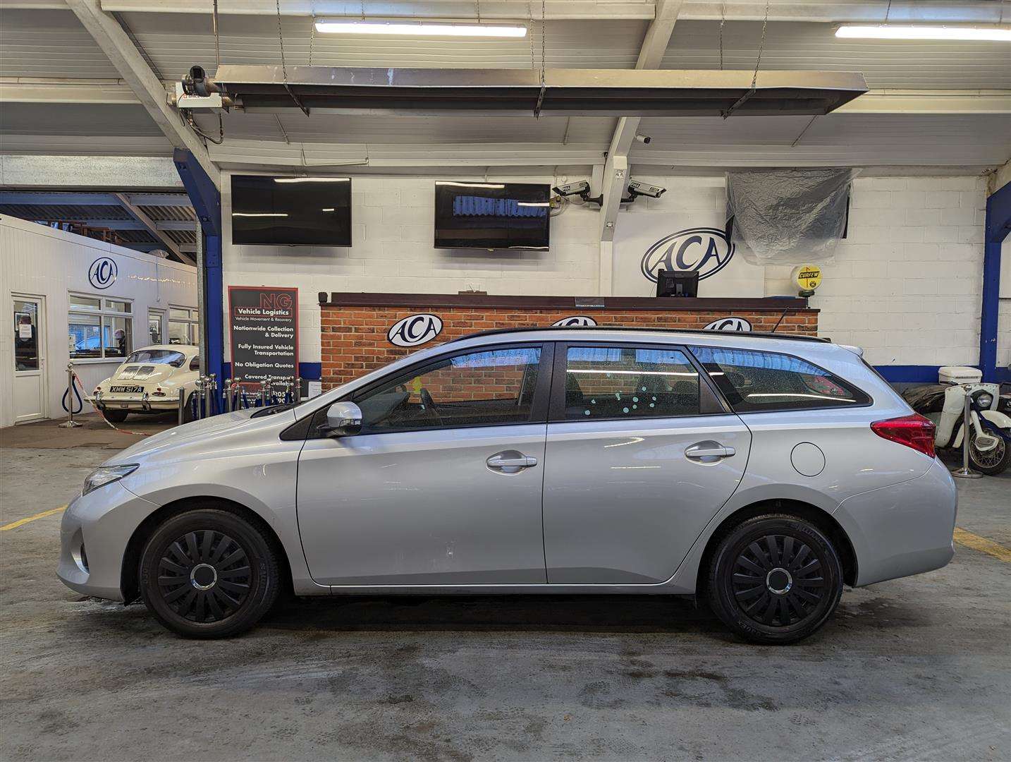 <p>2015 TOYOTA AURIS D</p>