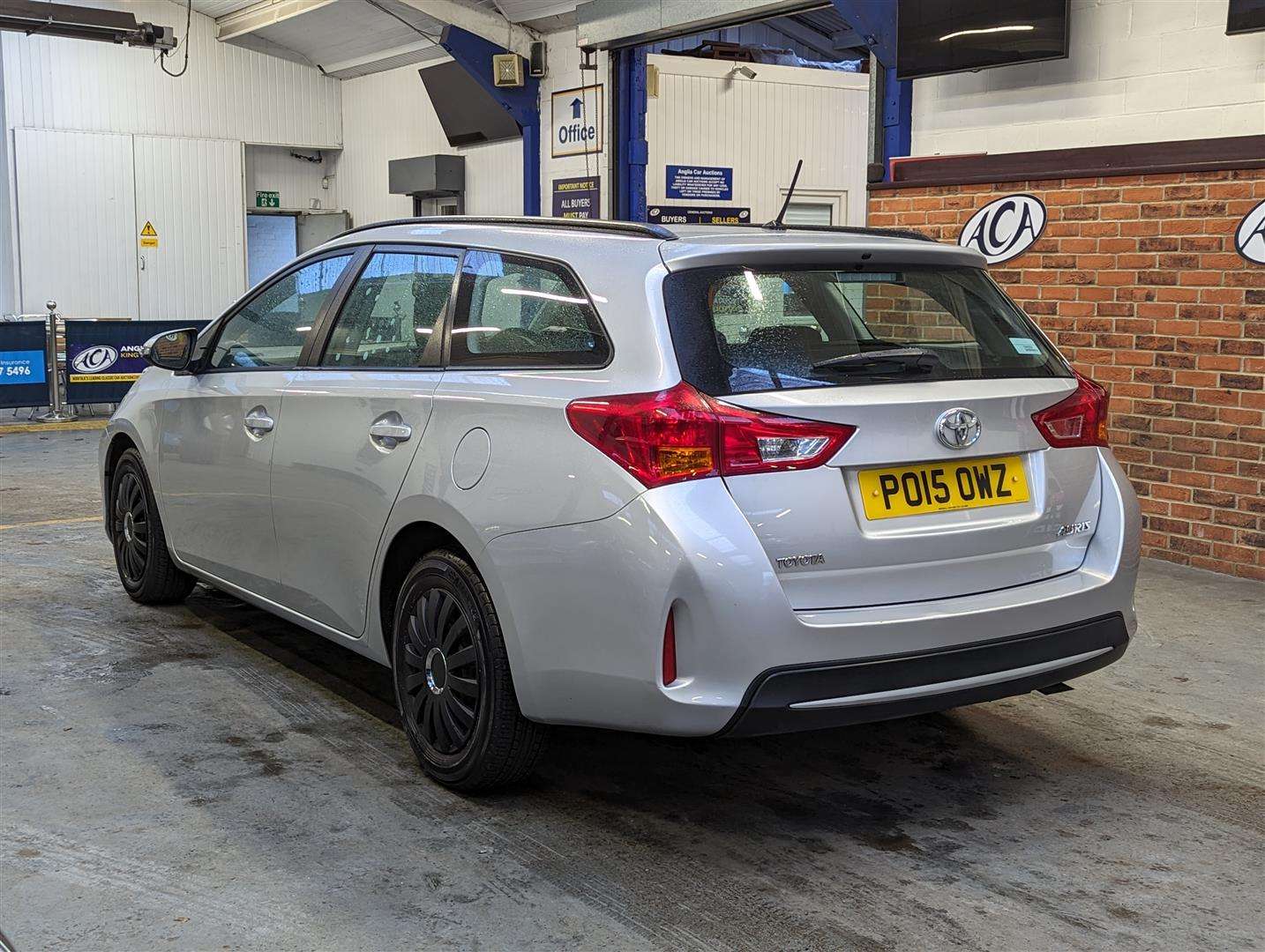 <p>2015 TOYOTA AURIS D</p>