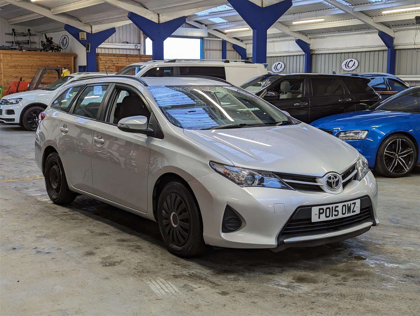 <p>2015 TOYOTA AURIS D</p>