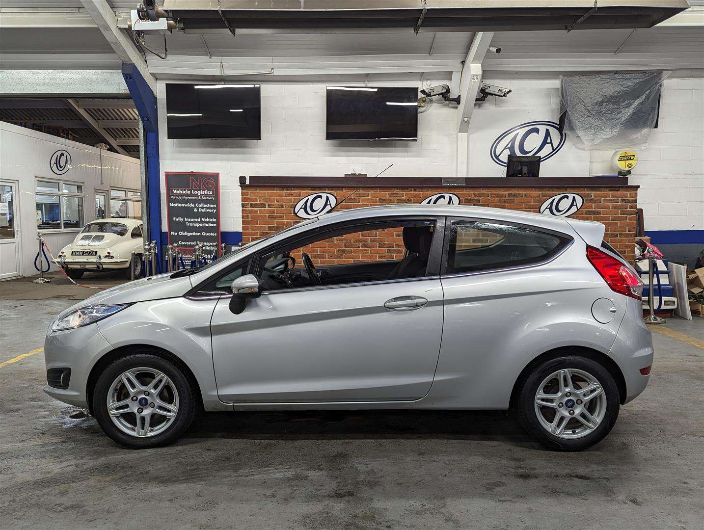 <p>2013 FORD FIESTA ZETEC</p>