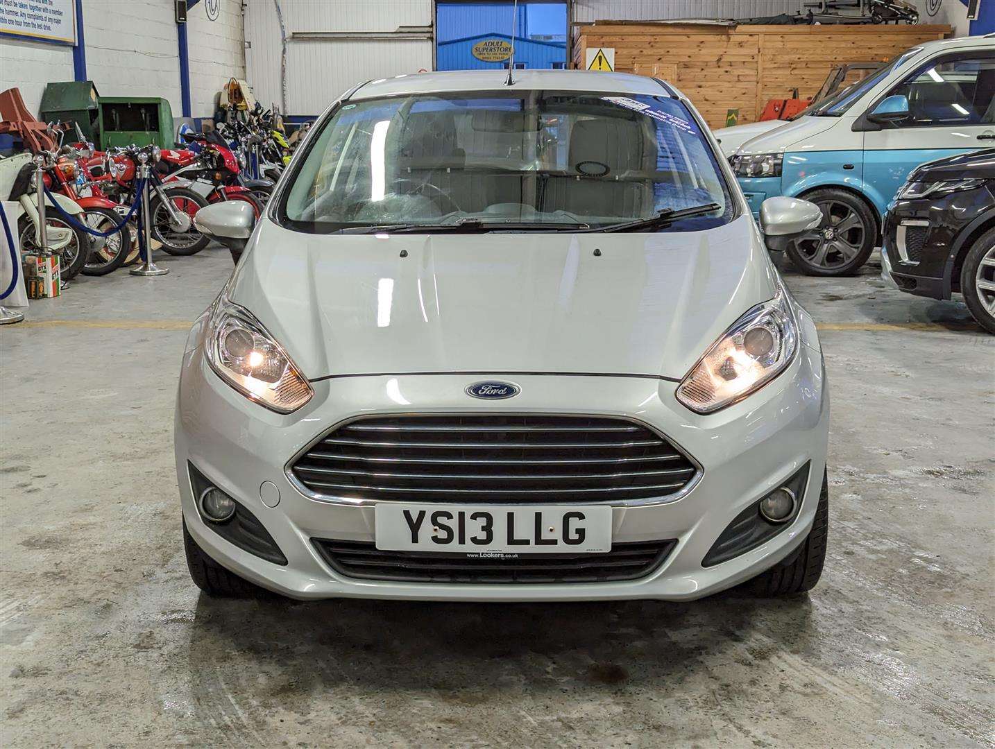 <p>2013 FORD FIESTA ZETEC</p>