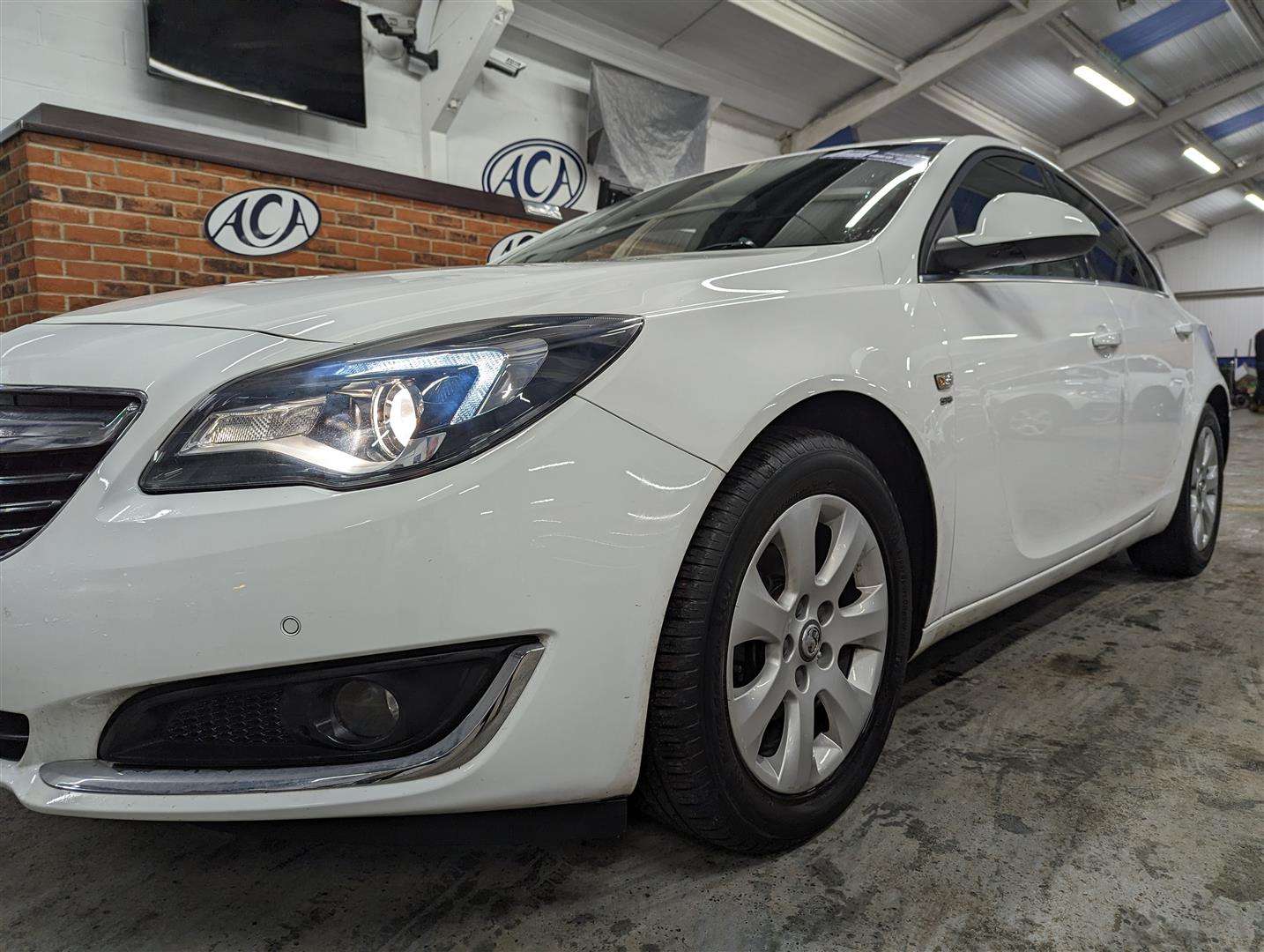 <p>2015 VAUXHALL INSIGNIA SRI NAV CDTI AUTO</p>