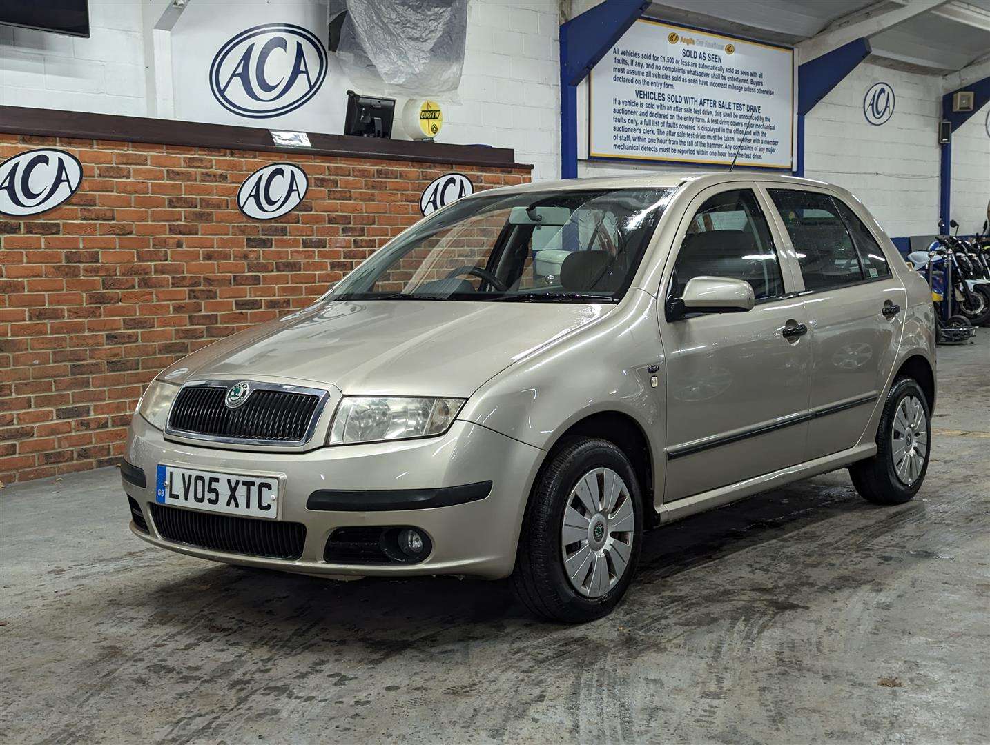 <p>2005 SKODA FABIA AMBIENTE 12V HTP</p>