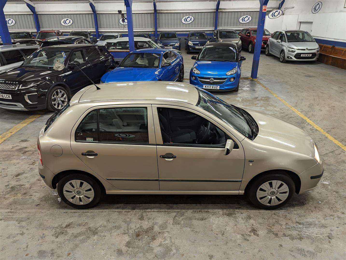 <p>2005 SKODA FABIA AMBIENTE 12V HTP</p>