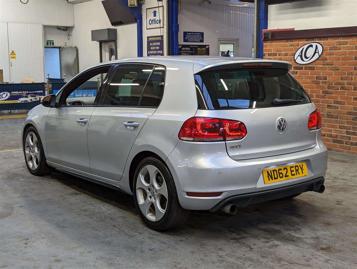 <p>2012 VOLKSWAGEN GOLF GTI S-A</p>