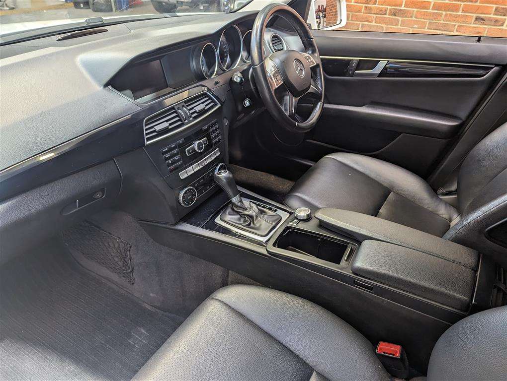 <p>2014 MERCEDES-BENZ C220 EXECUTIVE SE CDI AUTO</p>