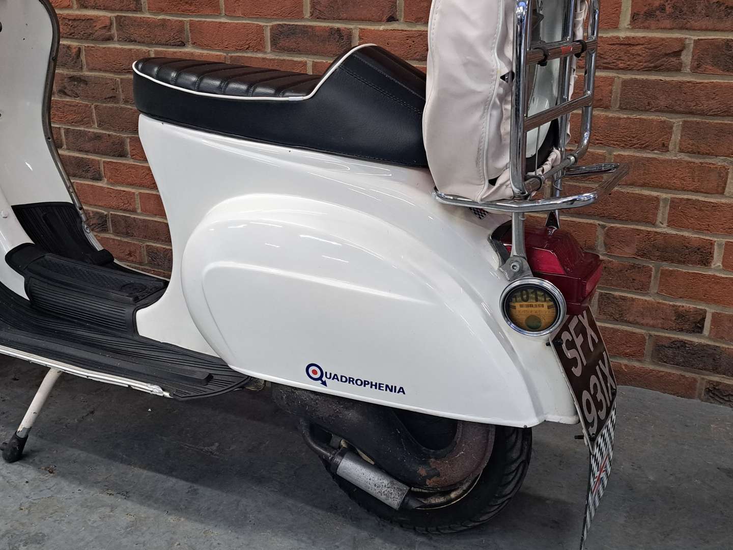 <p>1981 VESPA (DOUGLAS) 50CC</p>