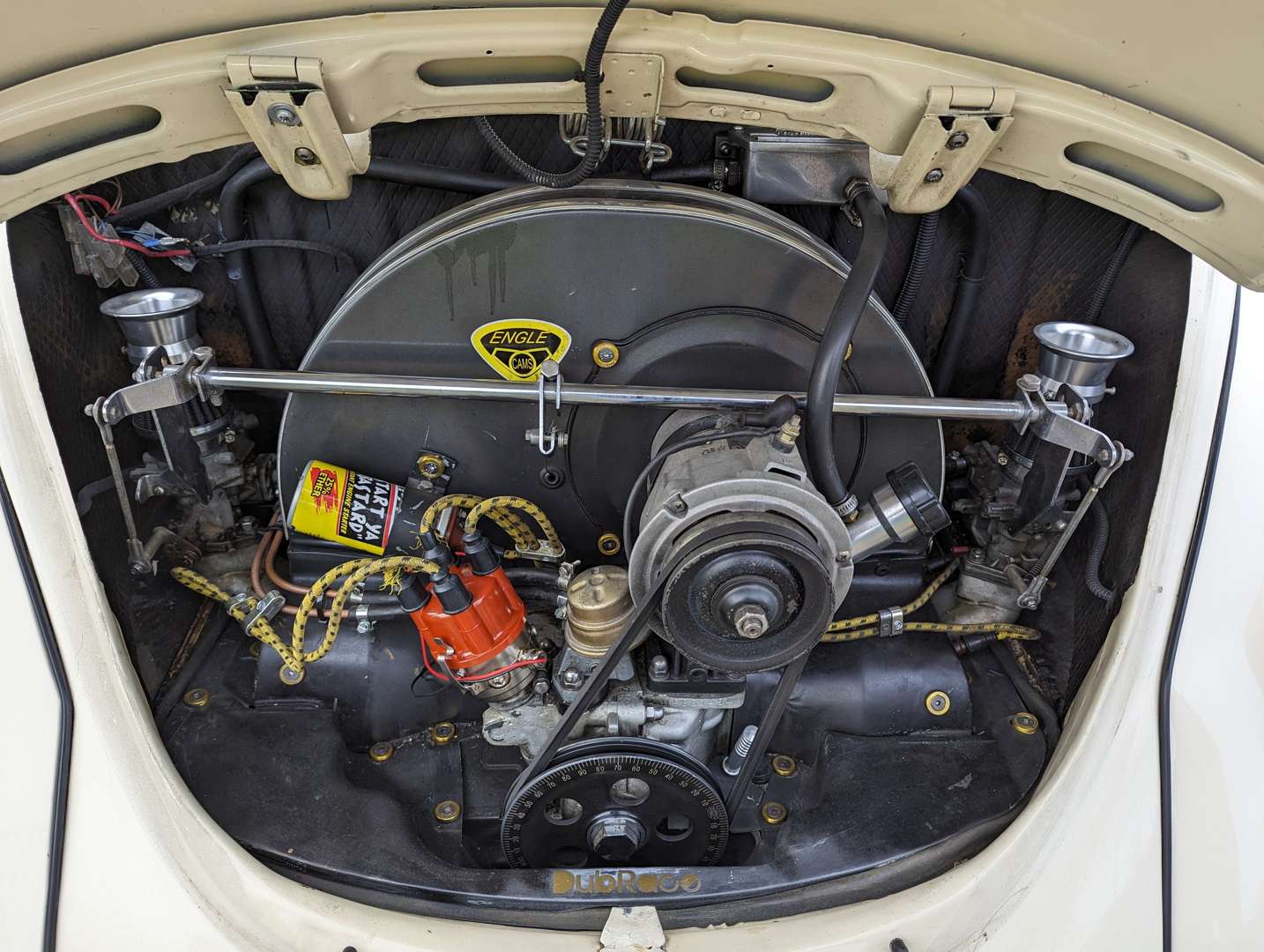 <p>1972 VW BEETLE</p>