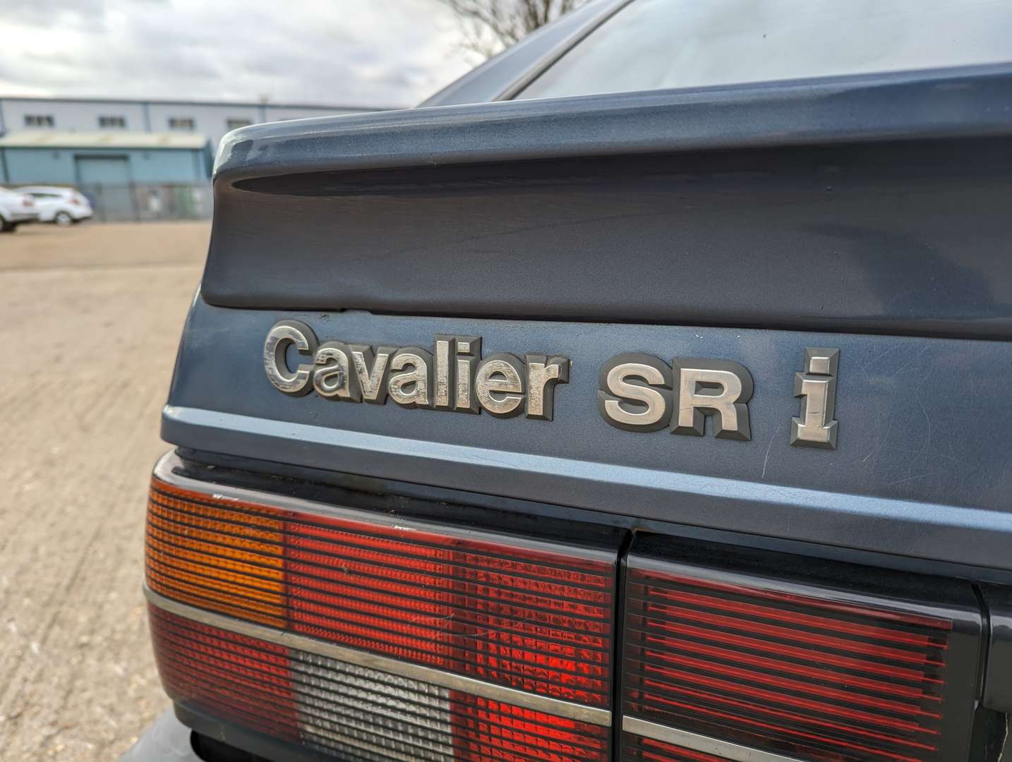 <p>1988 VAUXHALL CAVALIER SRI ONE OWNER</p>