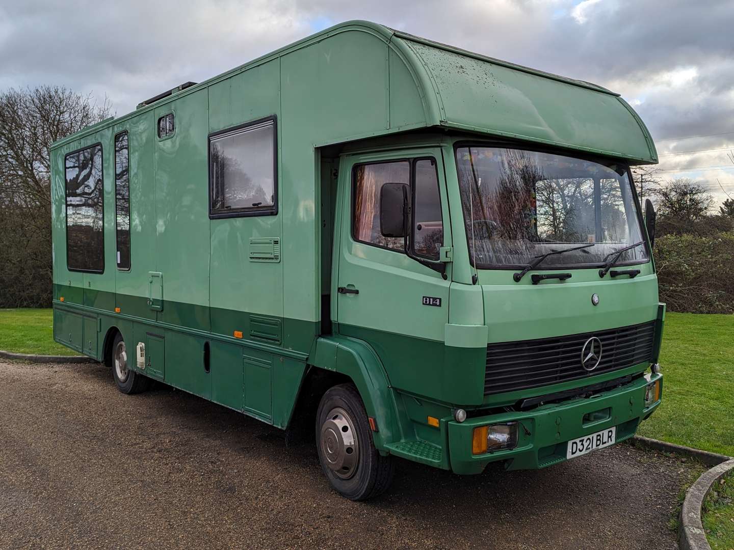 <p>1987 MERCEDES 814 AS USED ON THE TV SERIES BRASSIC</p>