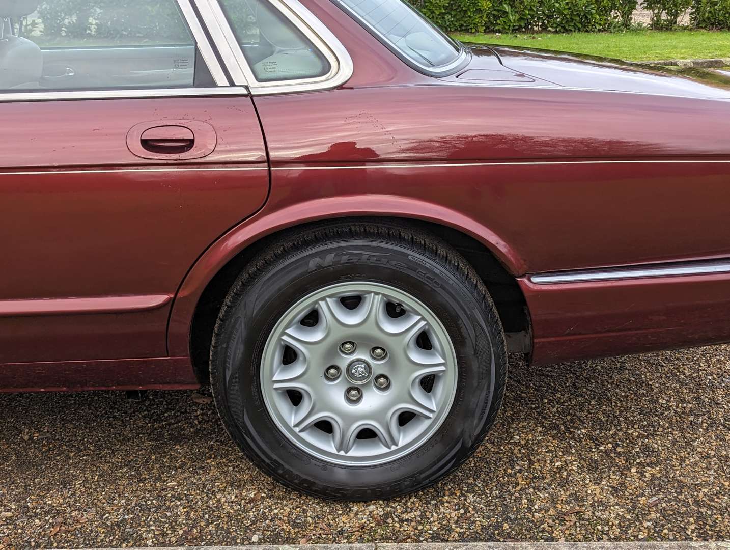 <p>1998 JAGUAR SOVEREIGN 4.0 V8 AUTO</p>