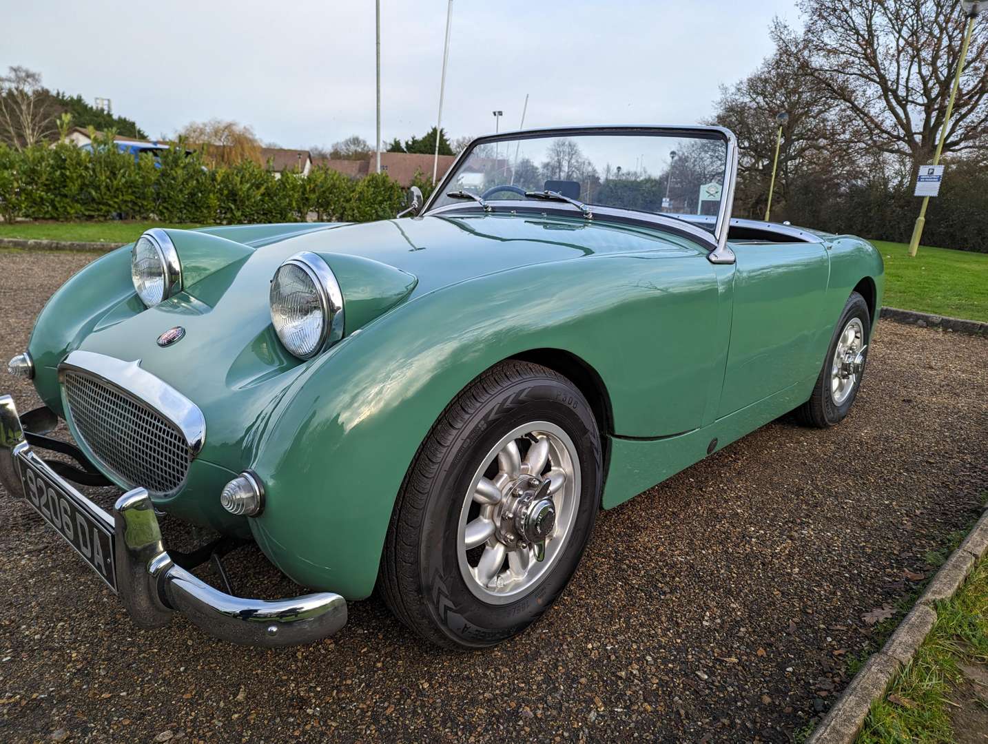 <p>1960 AUSTIN HEALEY SPRITE “FROGEYE” SUPERCHARGER</p>