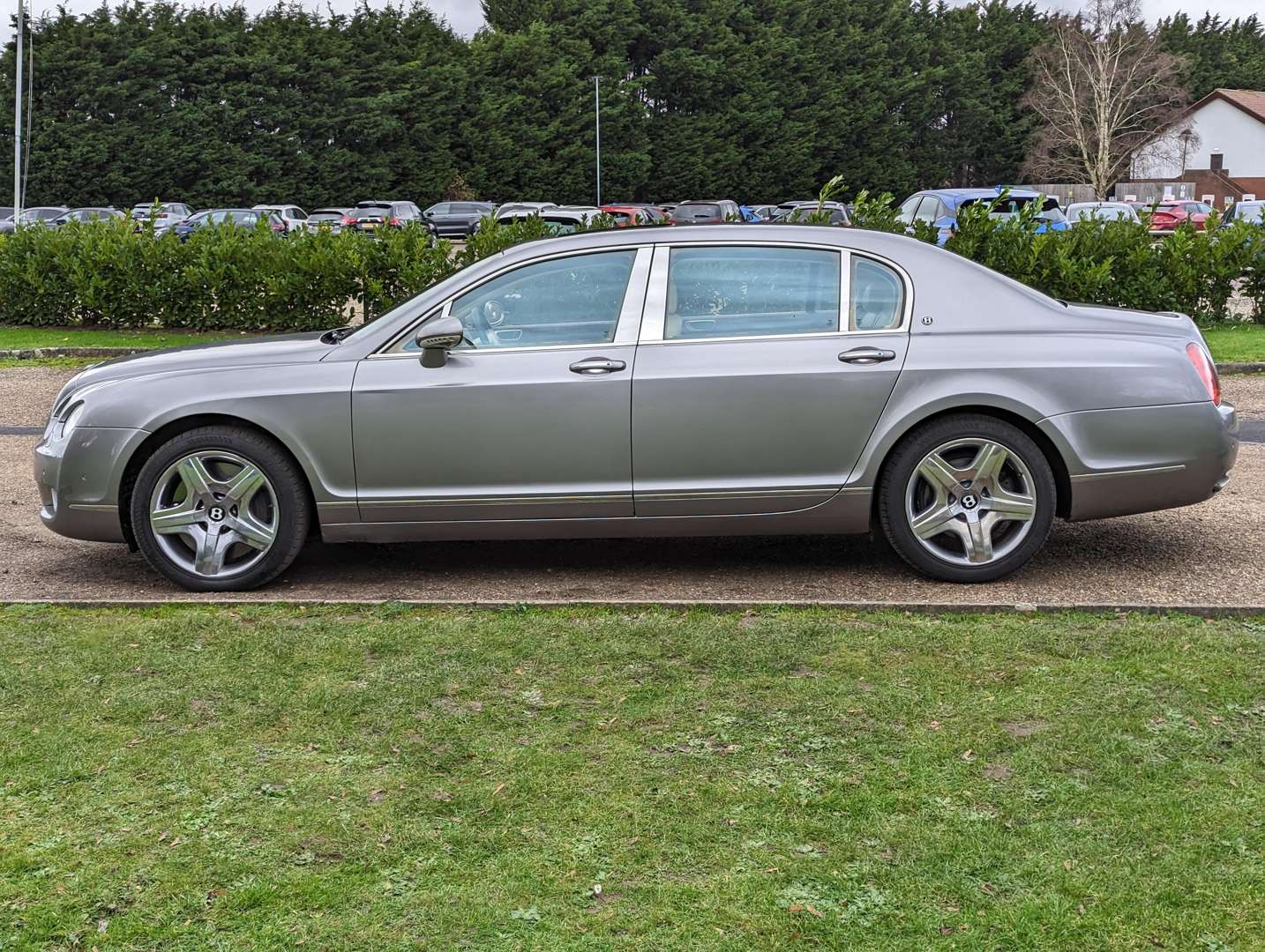 <p>2006 BENTLEY CONTINENTAL FLYING SPUR</p>