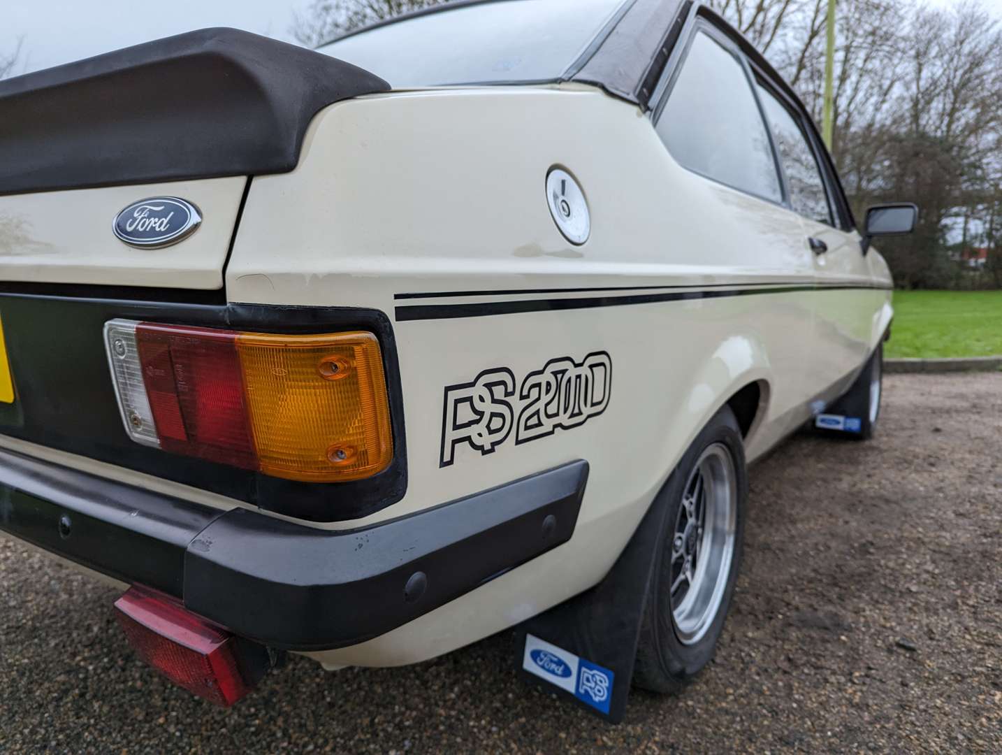 <p>1980 FORD ESCORT RS 2000 CUSTOM</p>