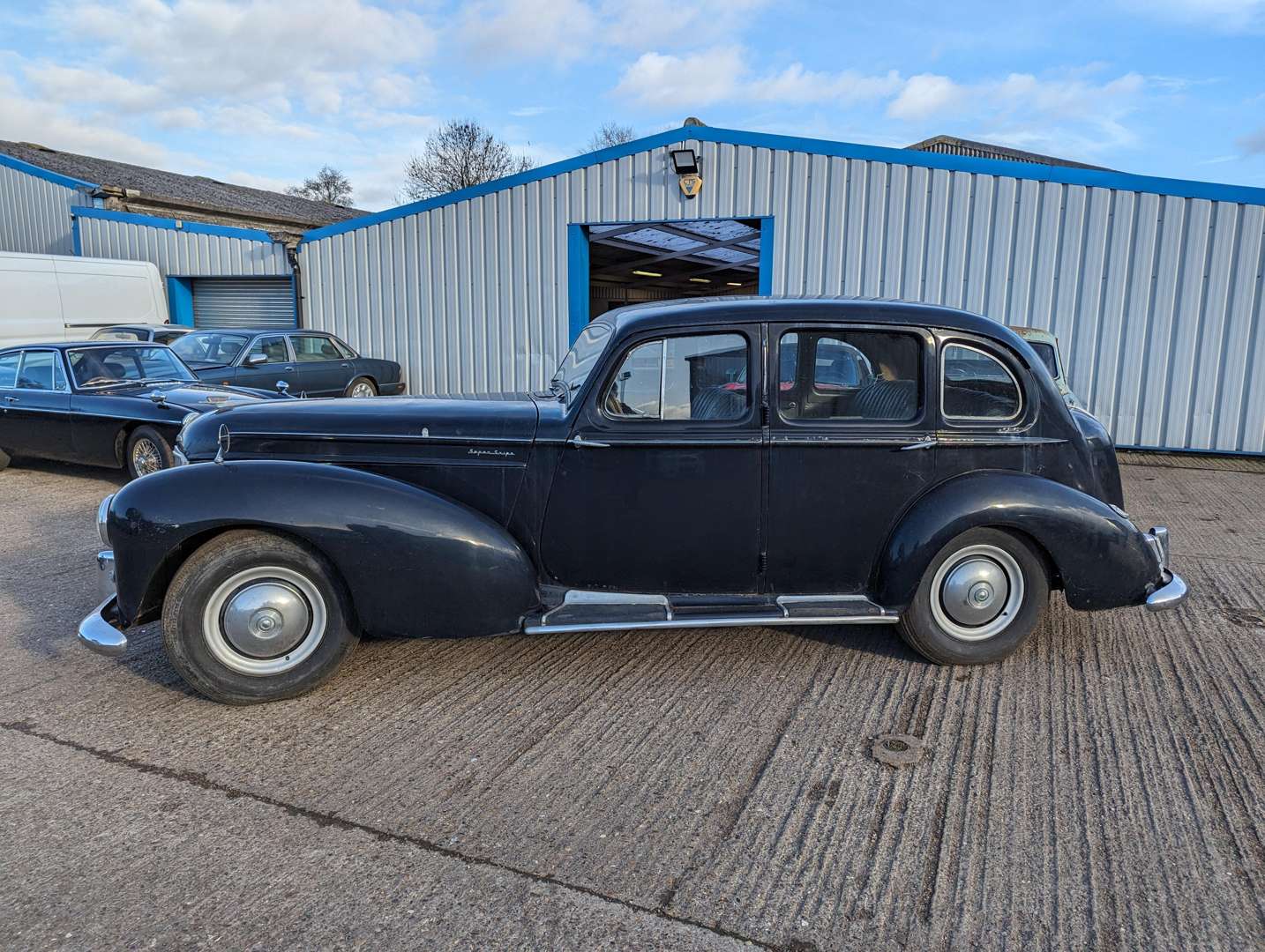 <p>1952 HUMBER SUPER SNIPE MKIII</p>