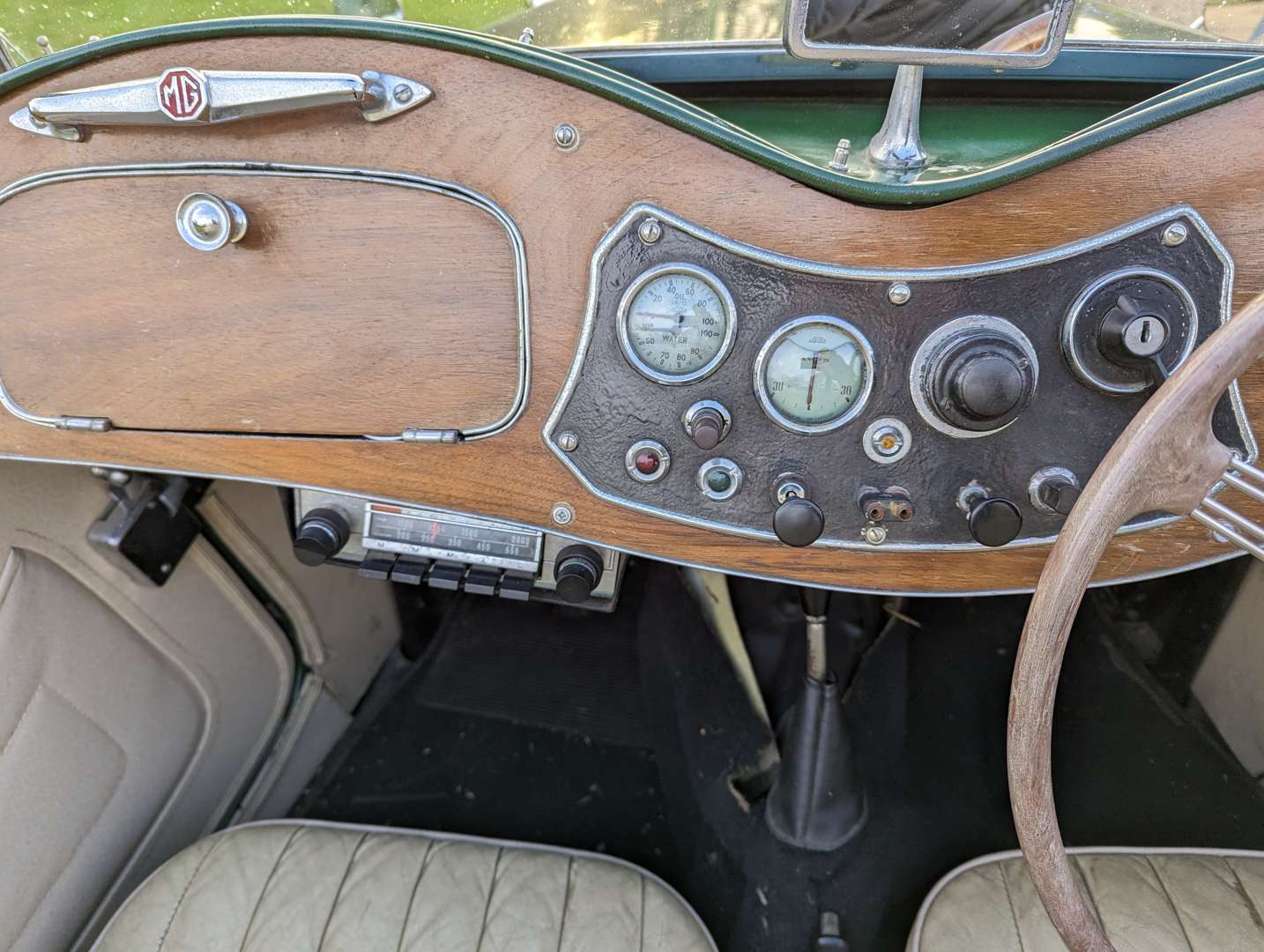 <p>1952 MG TD</p>