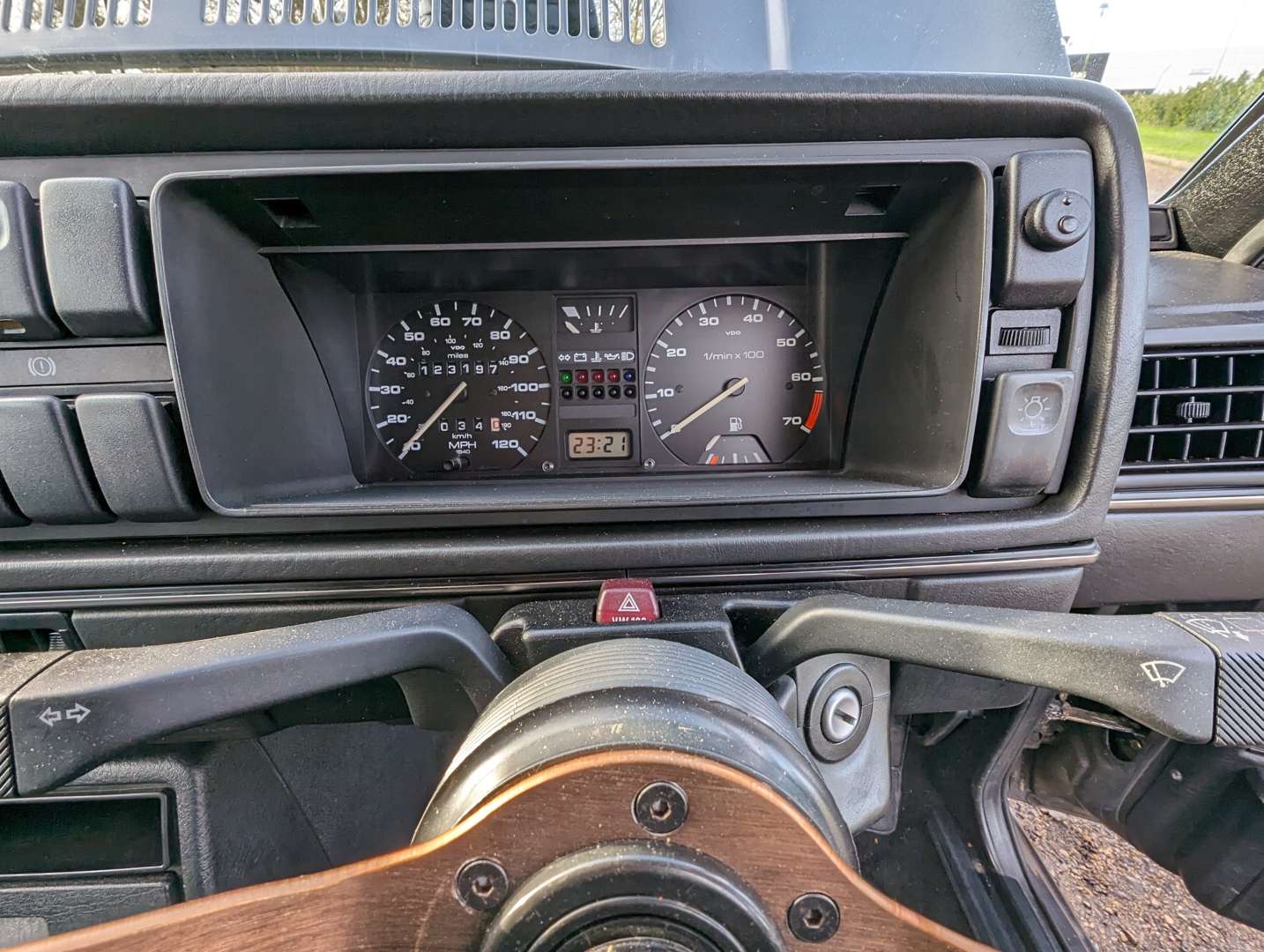 <p>1991 VW GOLF DRIVER 1.6 AUTO</p>