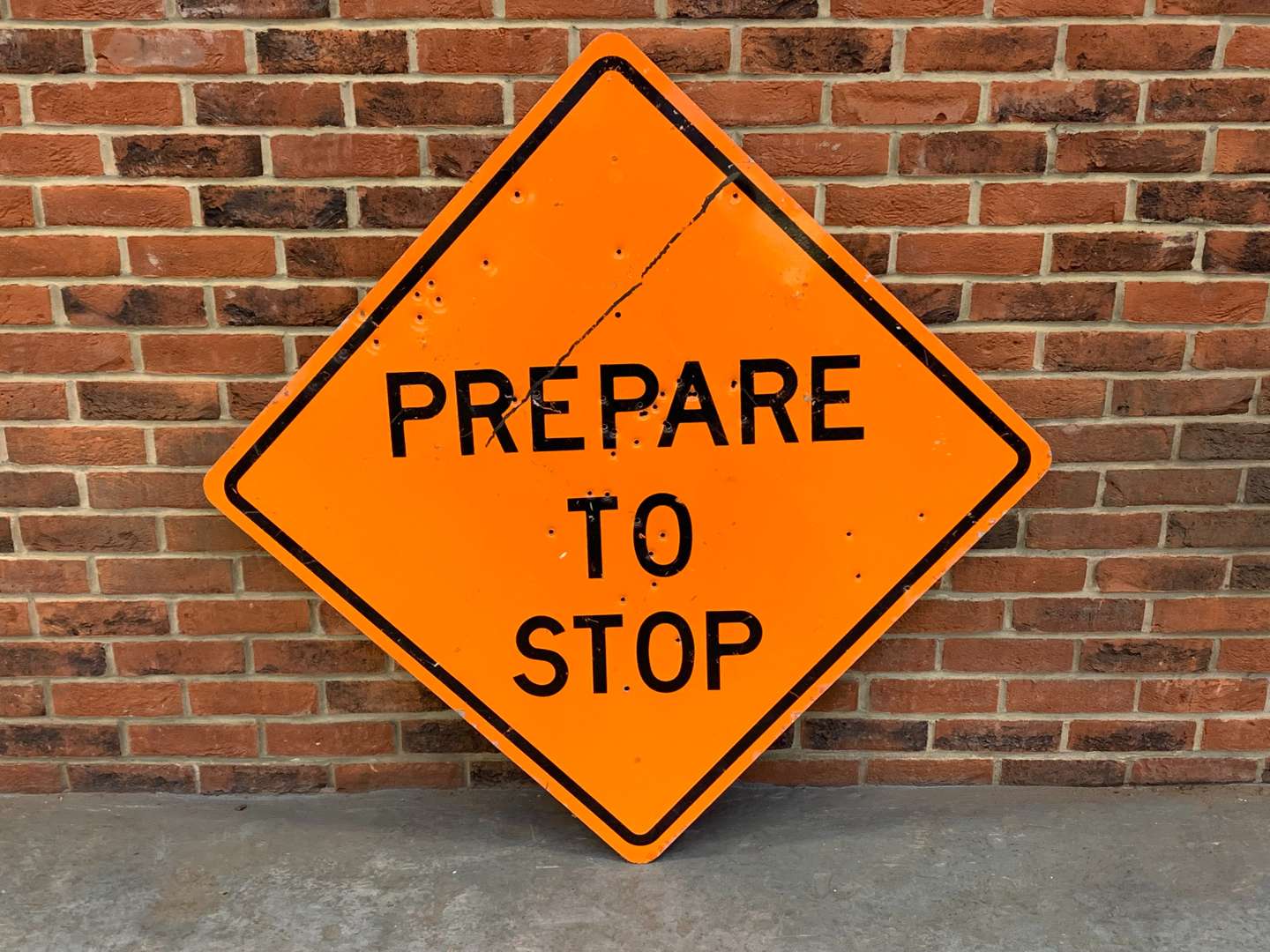<p>American “Prepare to Stop” Sign&nbsp;</p>