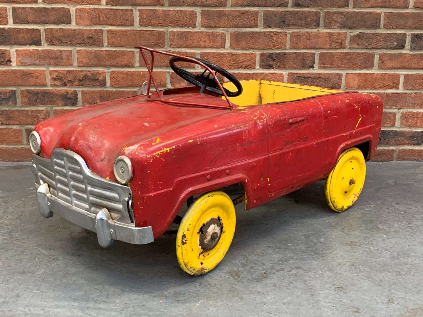 <p>Zephyr Tin Plate Child's Pedal Car</p>
