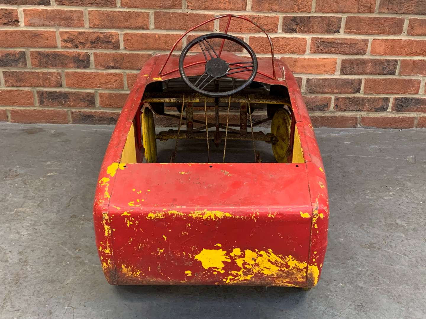 <p>Zephyr Tin Plate Child's Pedal Car</p>
