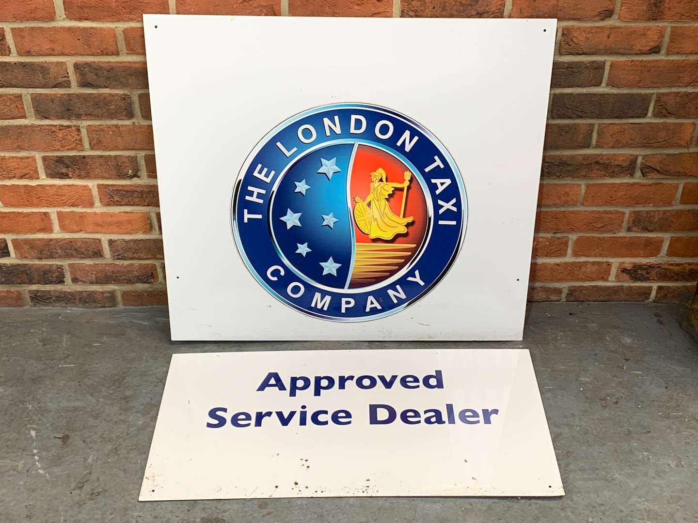 <p>The London Taxi and Approved Service Dealer Sign (2)</p>
