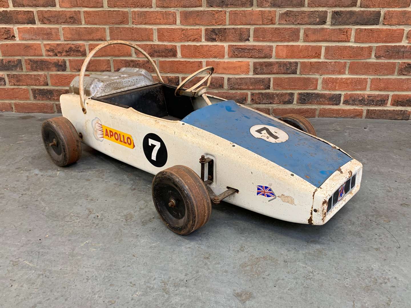 <p>Tin Plate Child's Pedal Race Car</p>