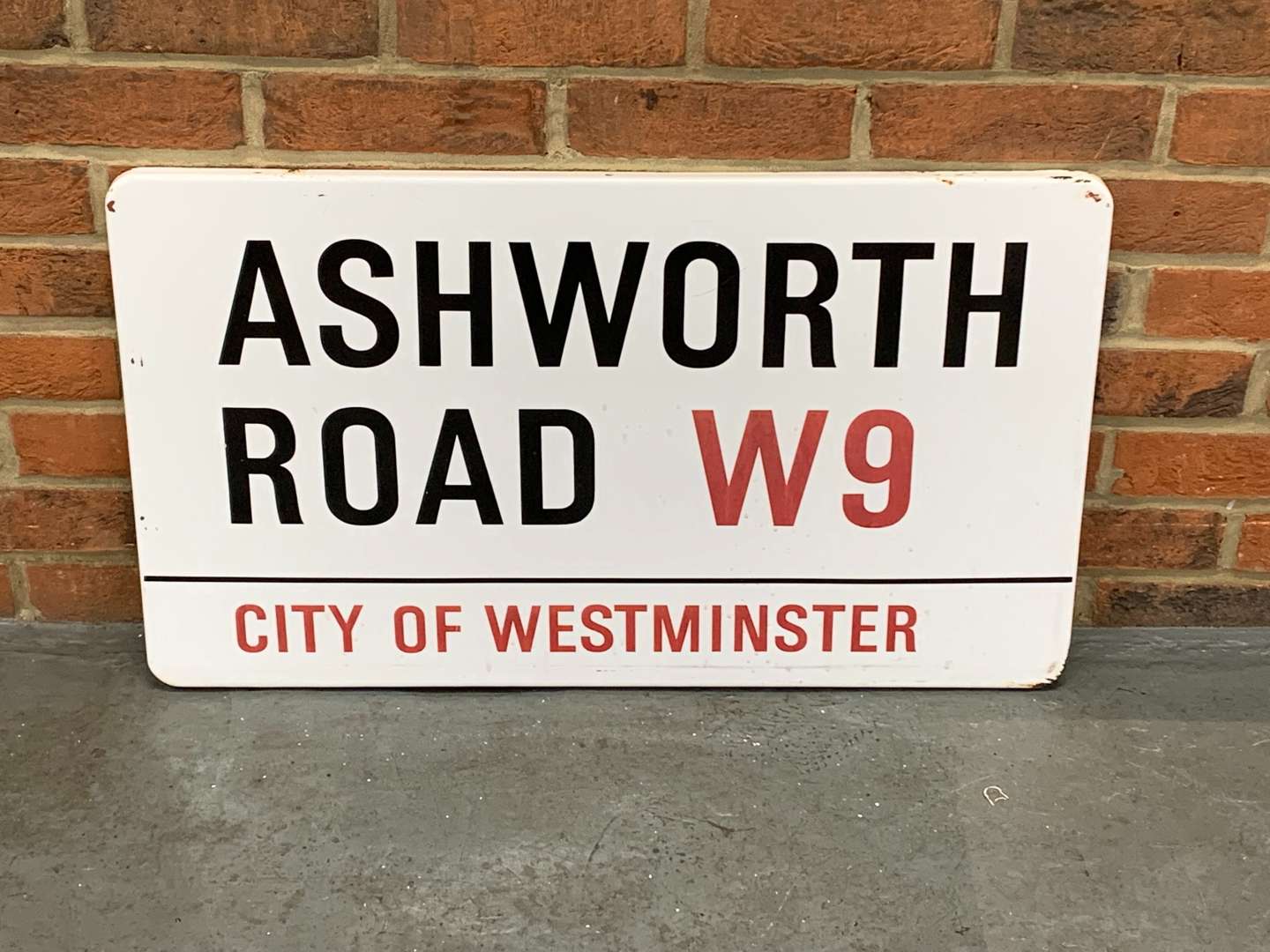 <p>Ashworth Road W9 Enamel Road Sign</p>