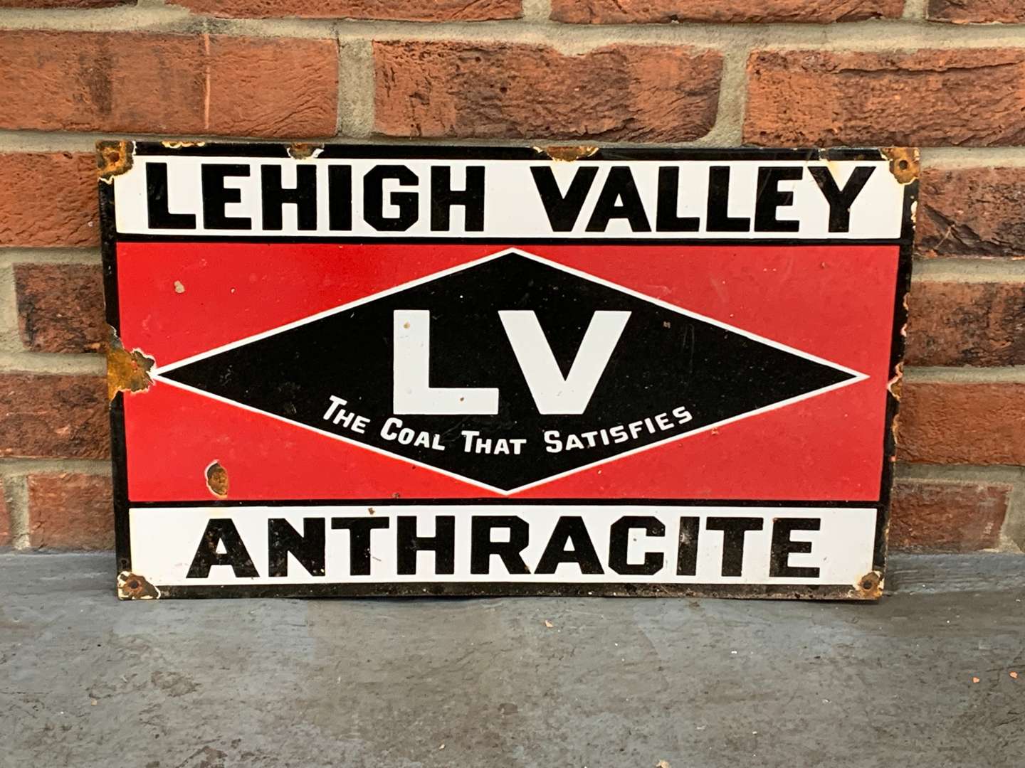 <p>Lehigh Valley Anthracite Enamel Sign&nbsp;</p>